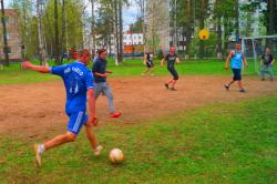 Футбольные команды Гатчинского благочиния сыграли с ребятами из детского дома