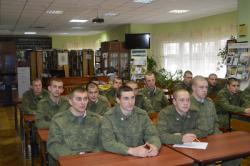 Солдаты-срочники провели выходной в Русском музее