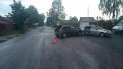В Куровицах произошла авария с участием трех автомобилей