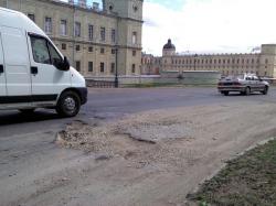 Герб Гатчины предложили дополнить знаком 
