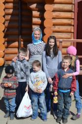 Пасхальное поздравление для детей из малообеспеченных семей
