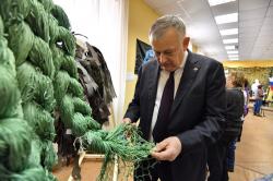 Гатчинские женщины помогают бойцам на передовой