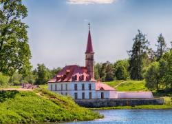 Приоратский парк меняется