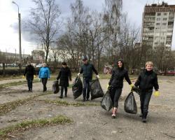 Гатчина выходит на субботник
