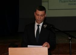 Пудостьское поселение:  об освещении, остановках, деревянных столбах