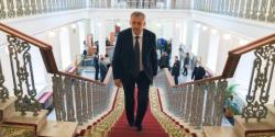 Александру Дрозденко решили присвоить звание 