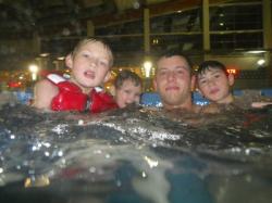 Воспитанникам  детского дома подарили возможность посещать бассейн «Маяк»
