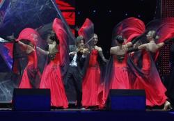 Ансамбль «Олимпия» выступил на юбилейном концерте фигуриста Евгения Плющенко