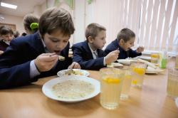 Ленобласть готова обеспечить бесплатное горячее питание в начальной школе
