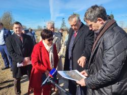 Дрозденко осмотрел земельный участок под строительство Мемориала мирным жителям