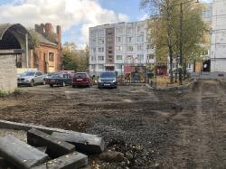 Ремонт двора на Володарского завершат до конца октября