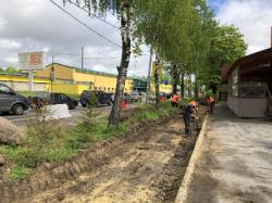 Вдоль улицы Кныша ведется строительство нового тротуара