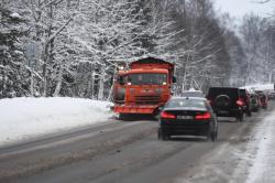 Дорожники призывают автолюбителей переходить на зимнюю резину