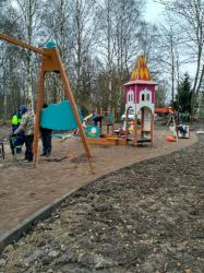 Комфортная среда: первая детская площадка появилась на Красноармейском проспекте