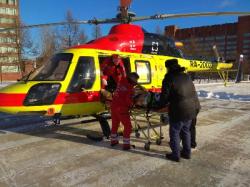 Пациентов с тяжелыми травмами забрал вертолет