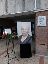 В кинотеатре «Победа» состоялось торжественное открытие памятной доски Генриэте Карповне Ягибековой