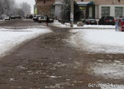 Есть надежда, что многострадальный тротуар отремонтируют (видео)