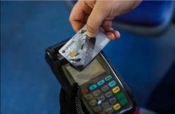 В некоторых автобусах уже можно расплатиться банковской картой